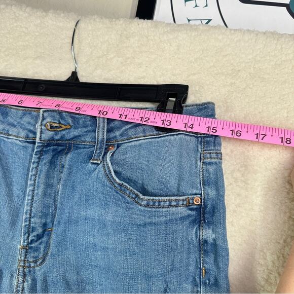 Wild Fable High Rise Distressed Jeans - Blue Mom Jeans Size 6 - Picture 10 of 12